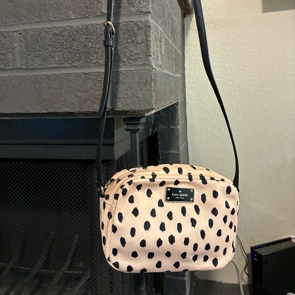 kate spade Handbags - Kate Spade Pink and Black Crossbody Bag EUC